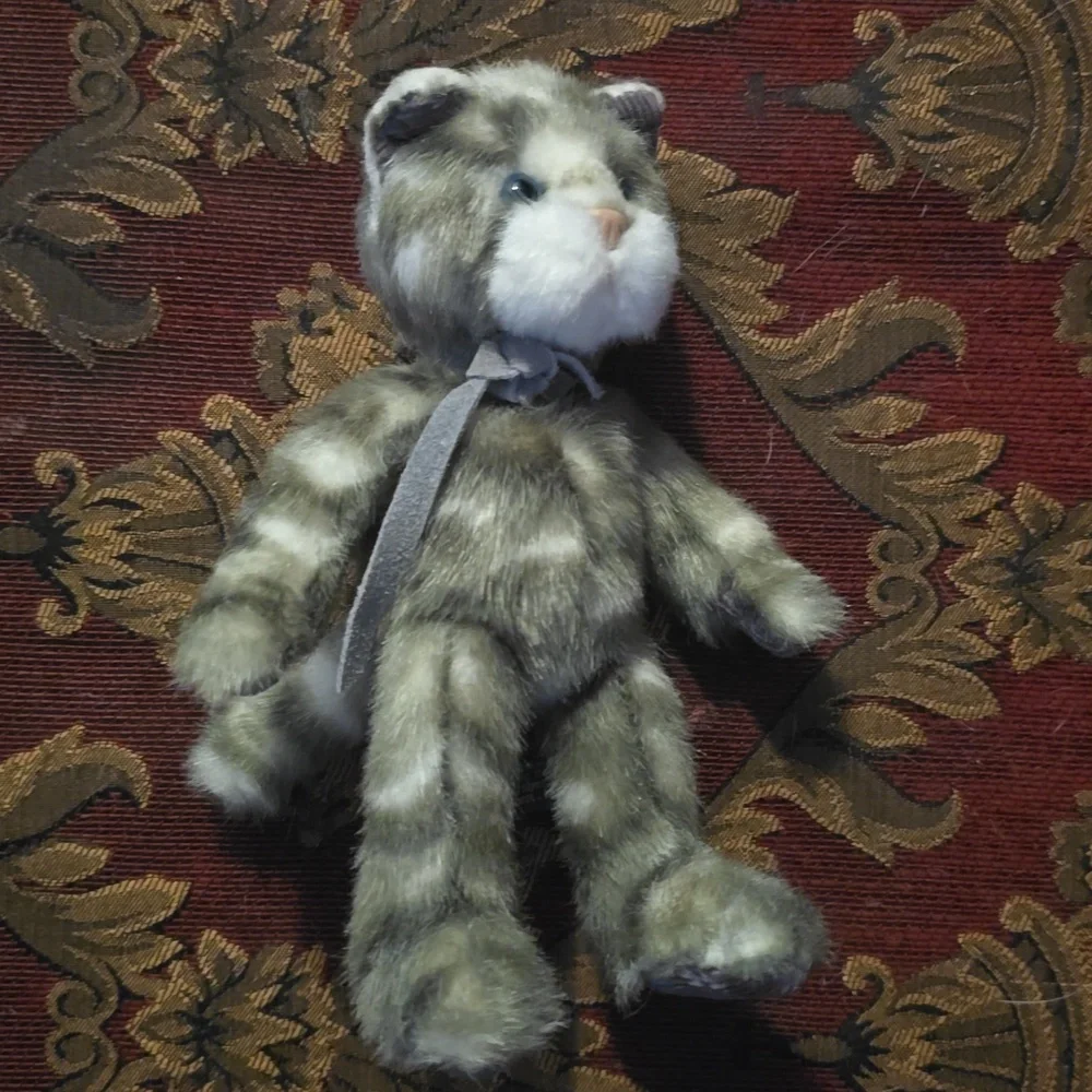 Russ Tabatha Gray Cat